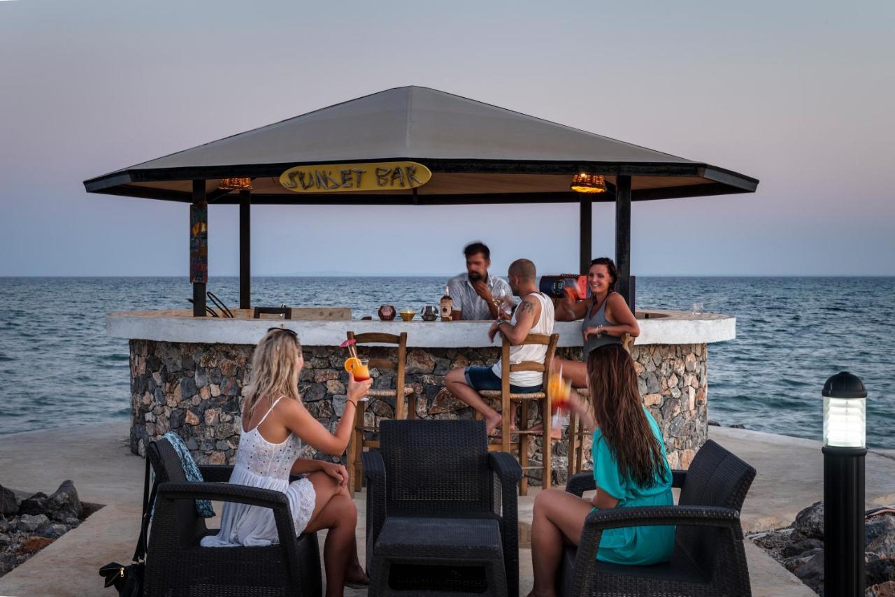 Thalassa Beach Family & Waterpark Resort Vokolidha Exterior foto